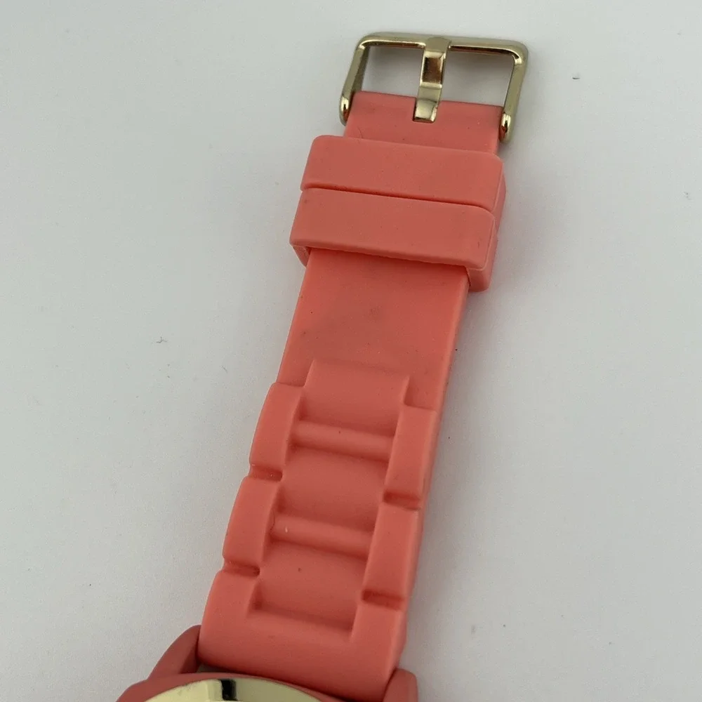 Bella & Rose Watch Women 40mm Case‎ Pink Silicone Band- New Battery